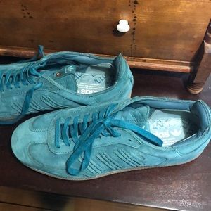 Adidas Sambas
